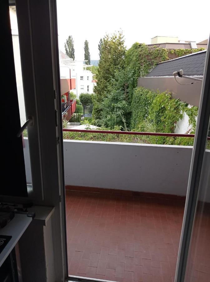 Ferienwohnung Mit Balkon In Krumpendorf Екстериор снимка